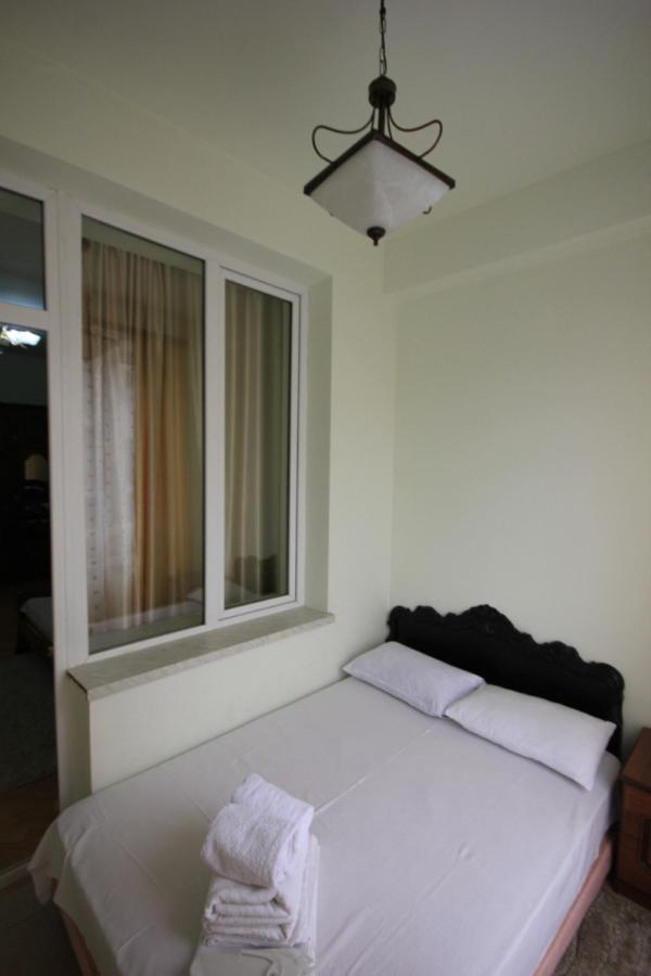 Rent Inn Yerevan On North Avenue Extérieur photo