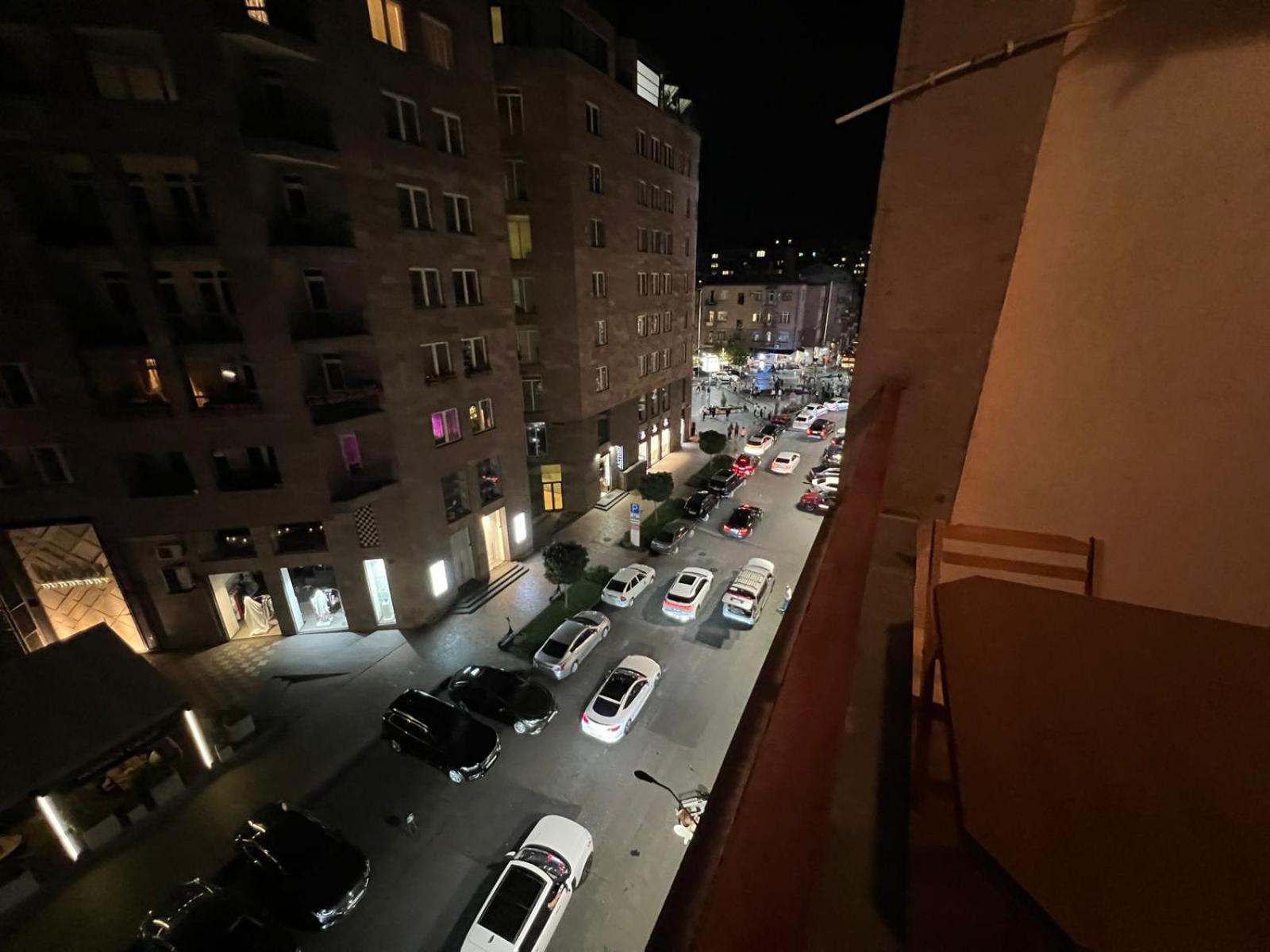 Rent Inn Yerevan On North Avenue Extérieur photo