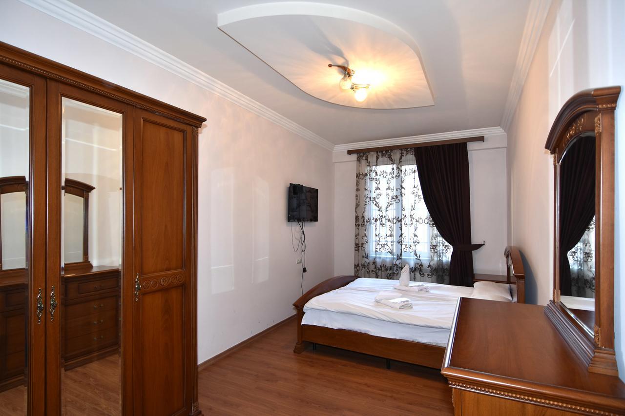 Rent Inn Yerevan On North Avenue Extérieur photo