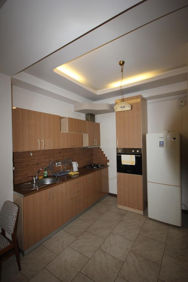 Rent Inn Yerevan On North Avenue Extérieur photo