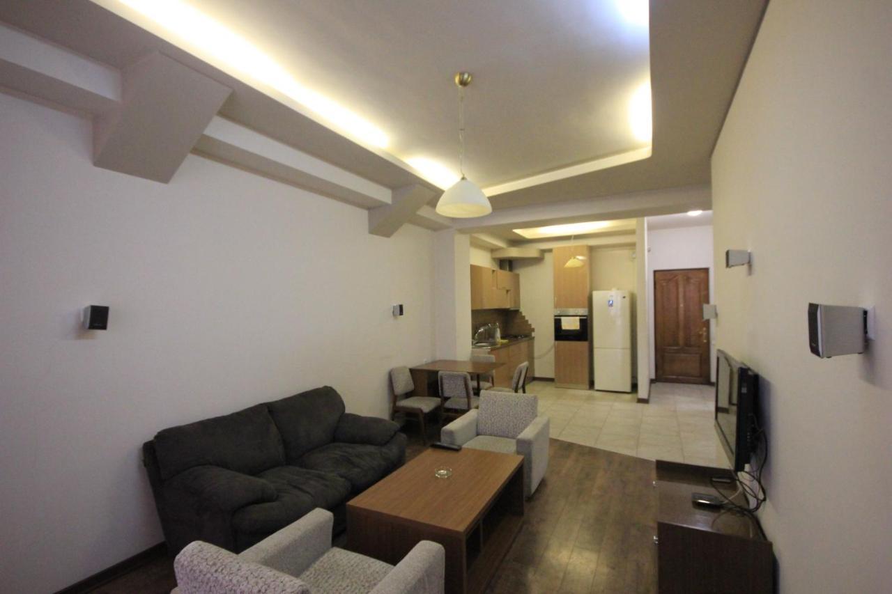Rent Inn Yerevan On North Avenue Extérieur photo